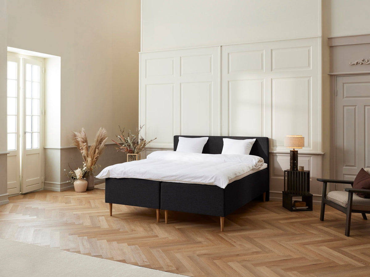 stockholm-modal-box-sort-180x210-cm